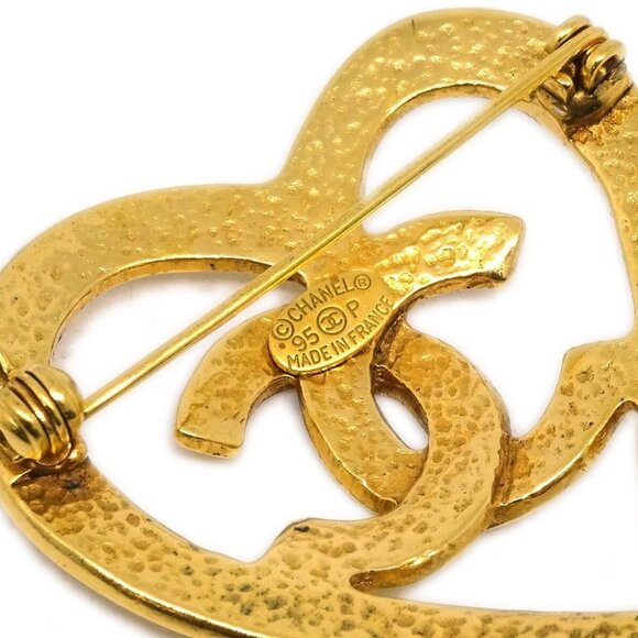 Chanel CC Heart Brooch Gold 95P 191786 - Picture 2 of 4